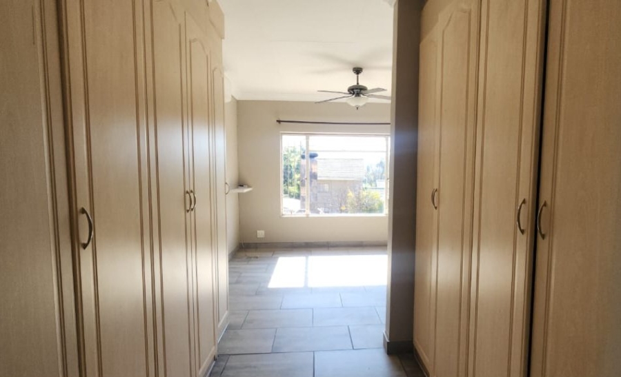 3 Bedroom Property for Sale in Ifafi North West